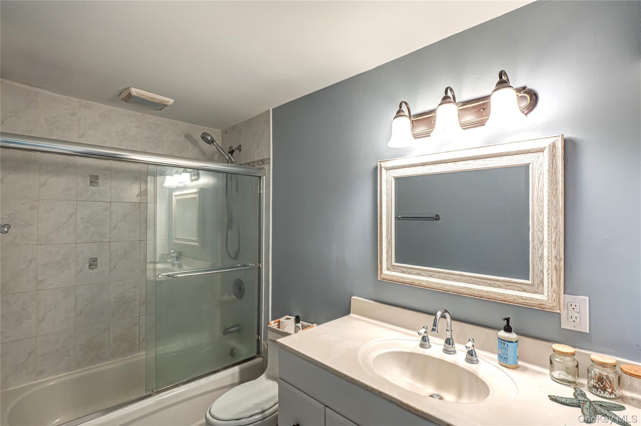 #15 photo, 673 Blue Ridge Drive, Medford , NY 11763