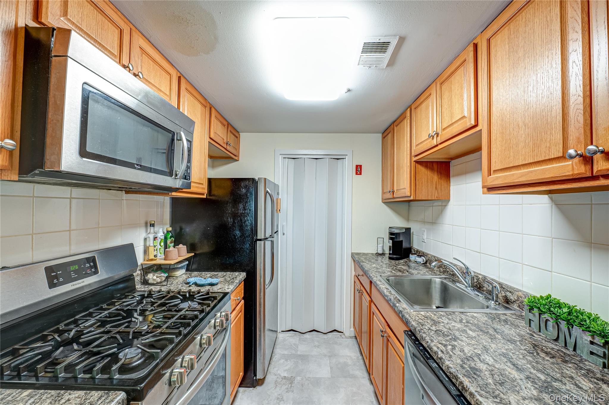 #7 photo, 673 Blue Ridge Drive, Medford , NY 11763