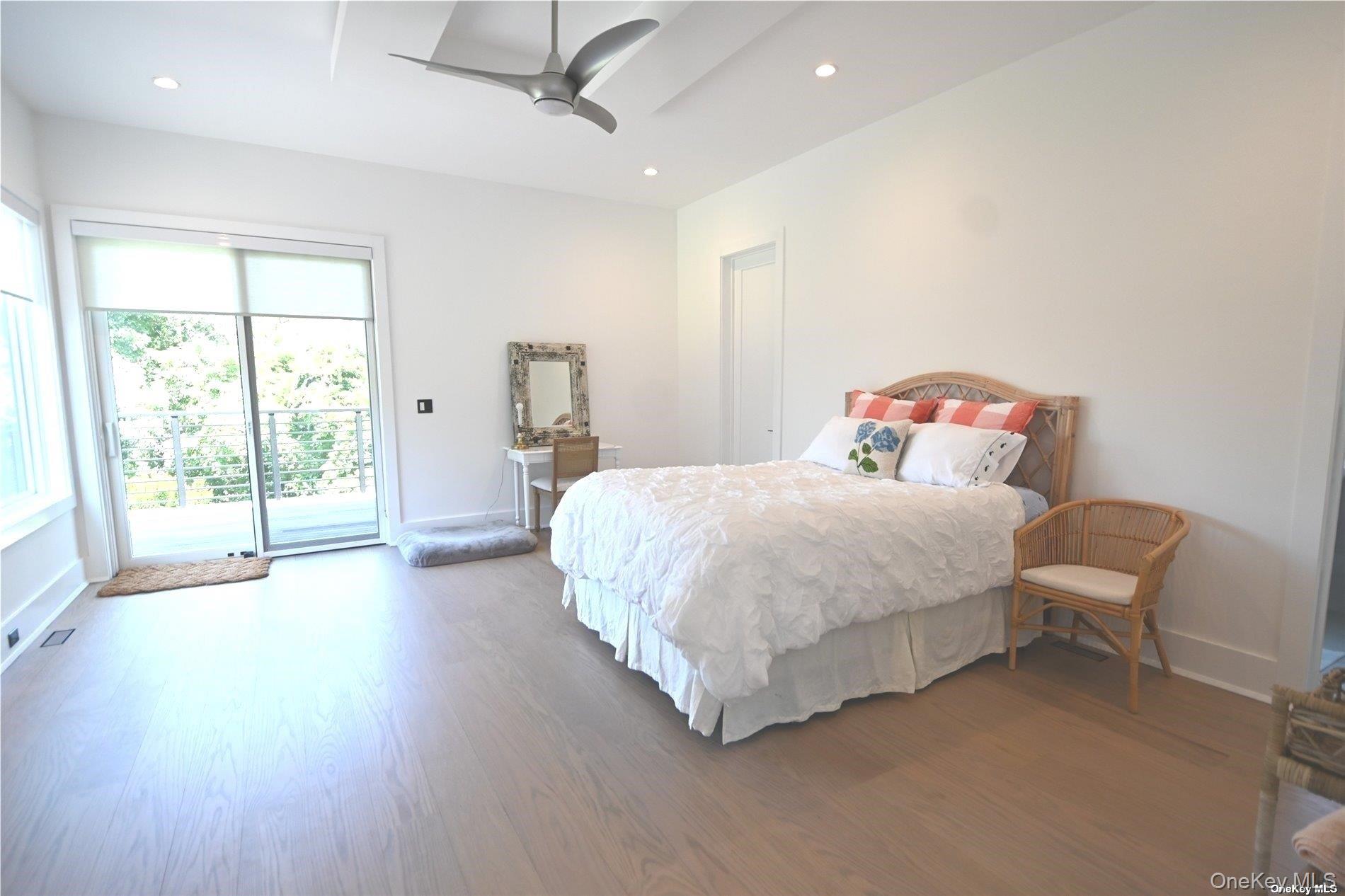 #10 photo, 43 Smugglers Path, サフォーク郡 Jamesport , NY 11947