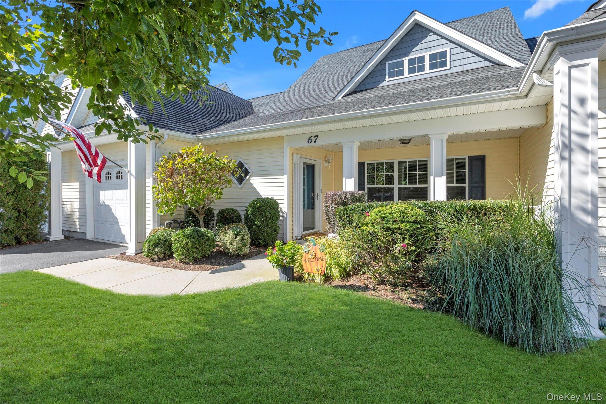 #1 photo, 67 Stoneleigh Drive, サフォーク郡 Riverhead , NY 11901