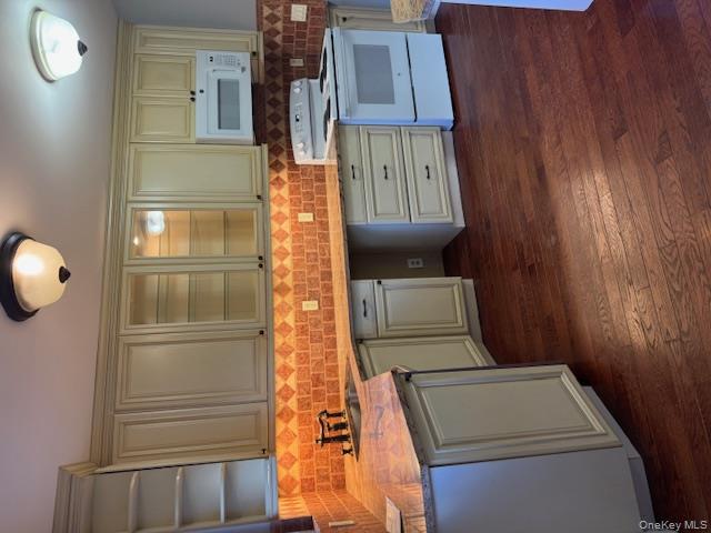 #1 photo, 19 ivy Street, ناسو Farmingdale , NY 11735