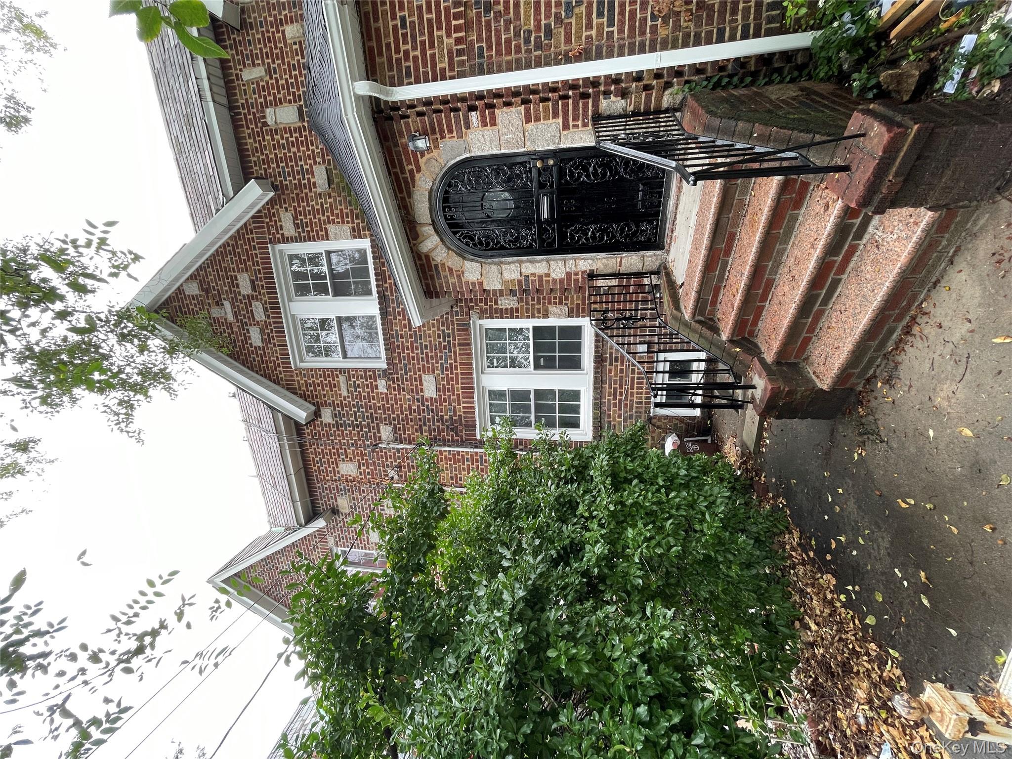 #1 photo, 12805 116th Avenue, South Ozone Park , NY 11420