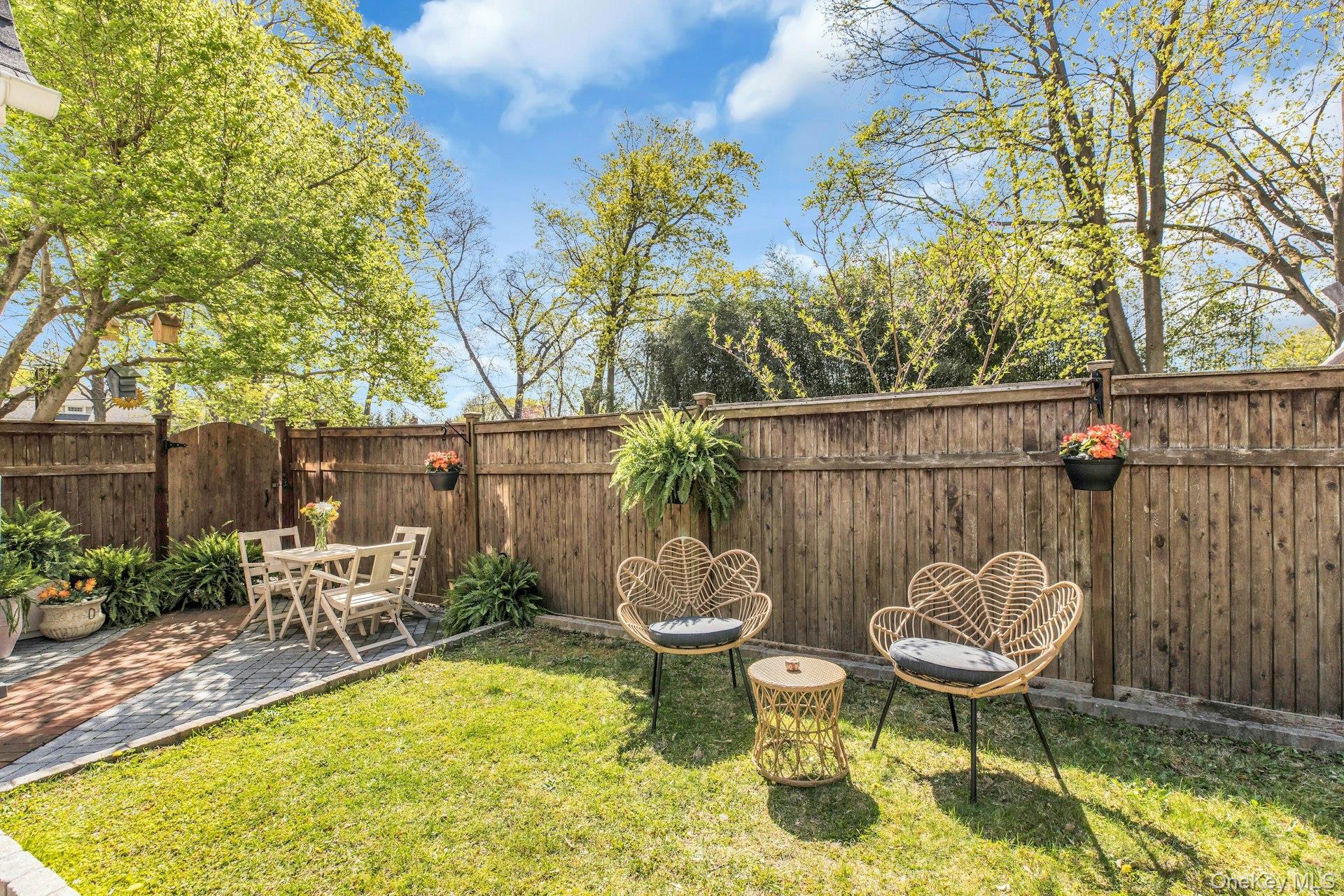 #17 photo, 14 Crossman Place, サフォーク郡 Huntington , NY 11743