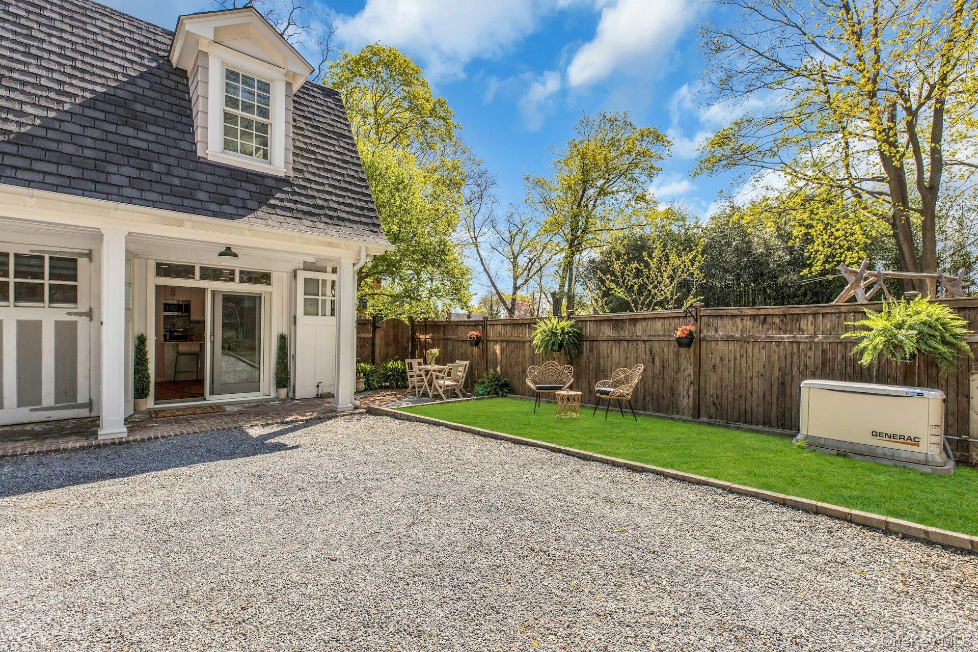 #19 photo, 14 Crossman Place, サフォーク郡 Huntington , NY 11743