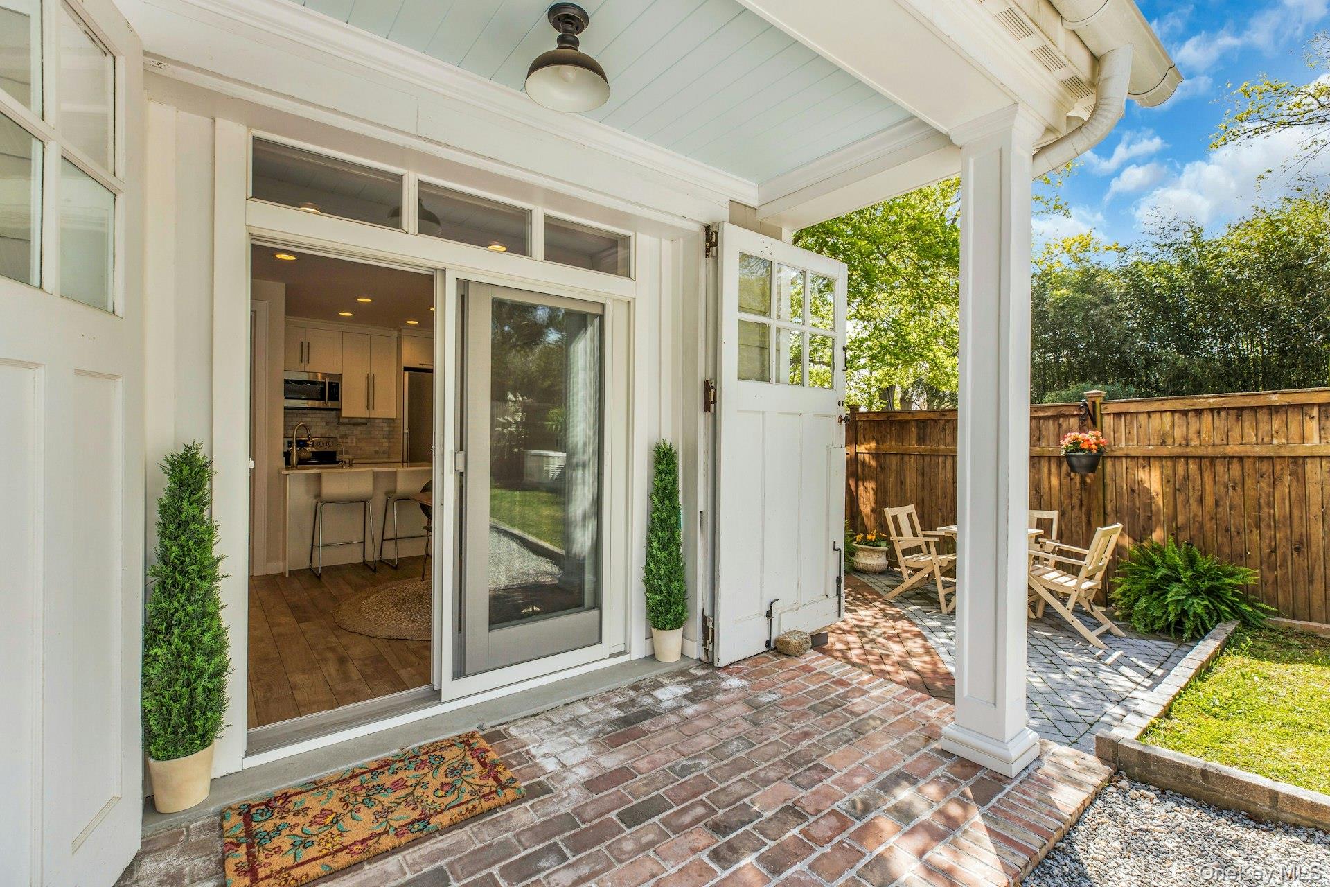 #2 photo, 14 Crossman Place, サフォーク郡 Huntington , NY 11743