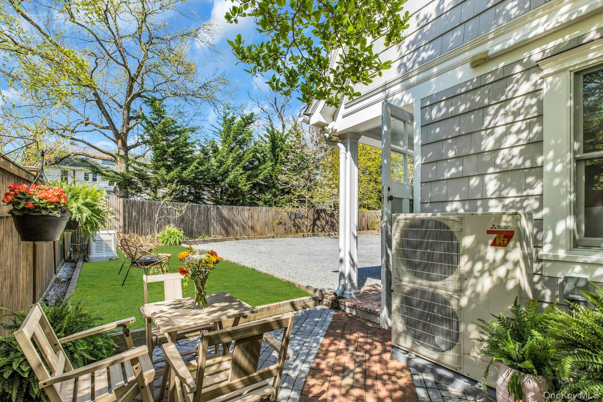 #20 photo, 14 Crossman Place, サフォーク郡 Huntington , NY 11743