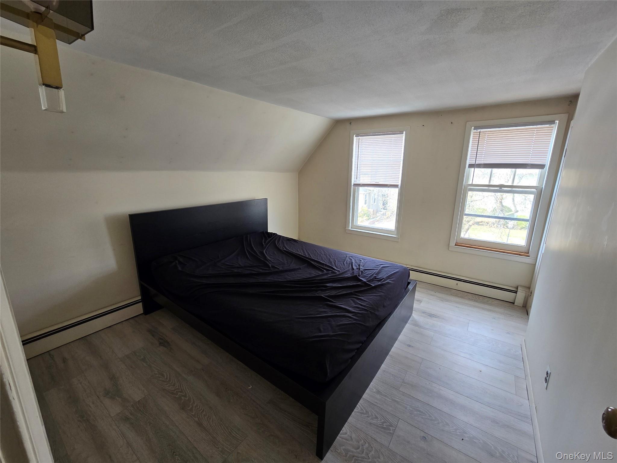 #7 photo, 229 Rushmore Avenue, नासाउ काउंटी Carle Place , NY 11514