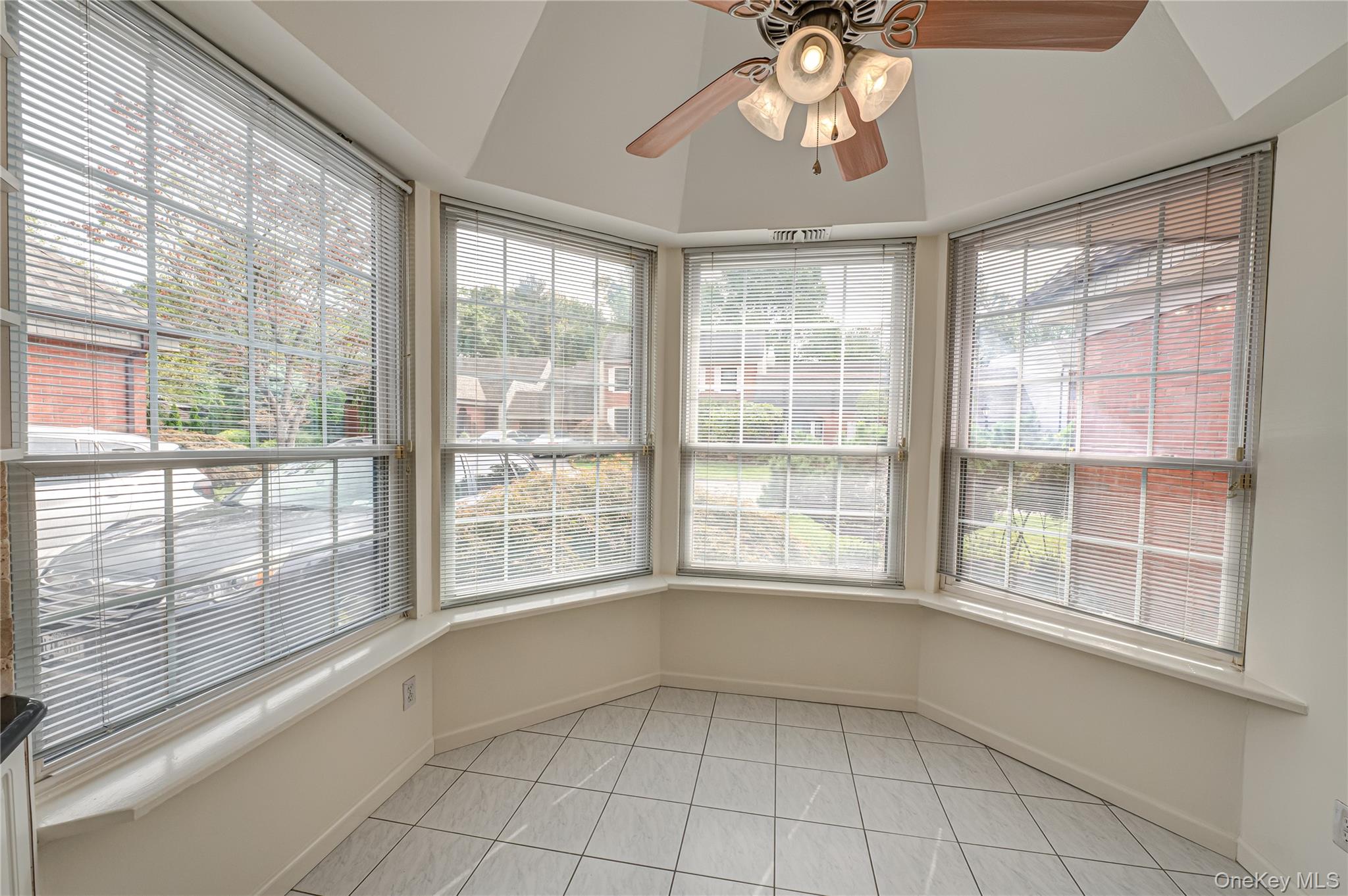 #6 photo, 52 Admirals Drive, Bay Shore , NY 11706