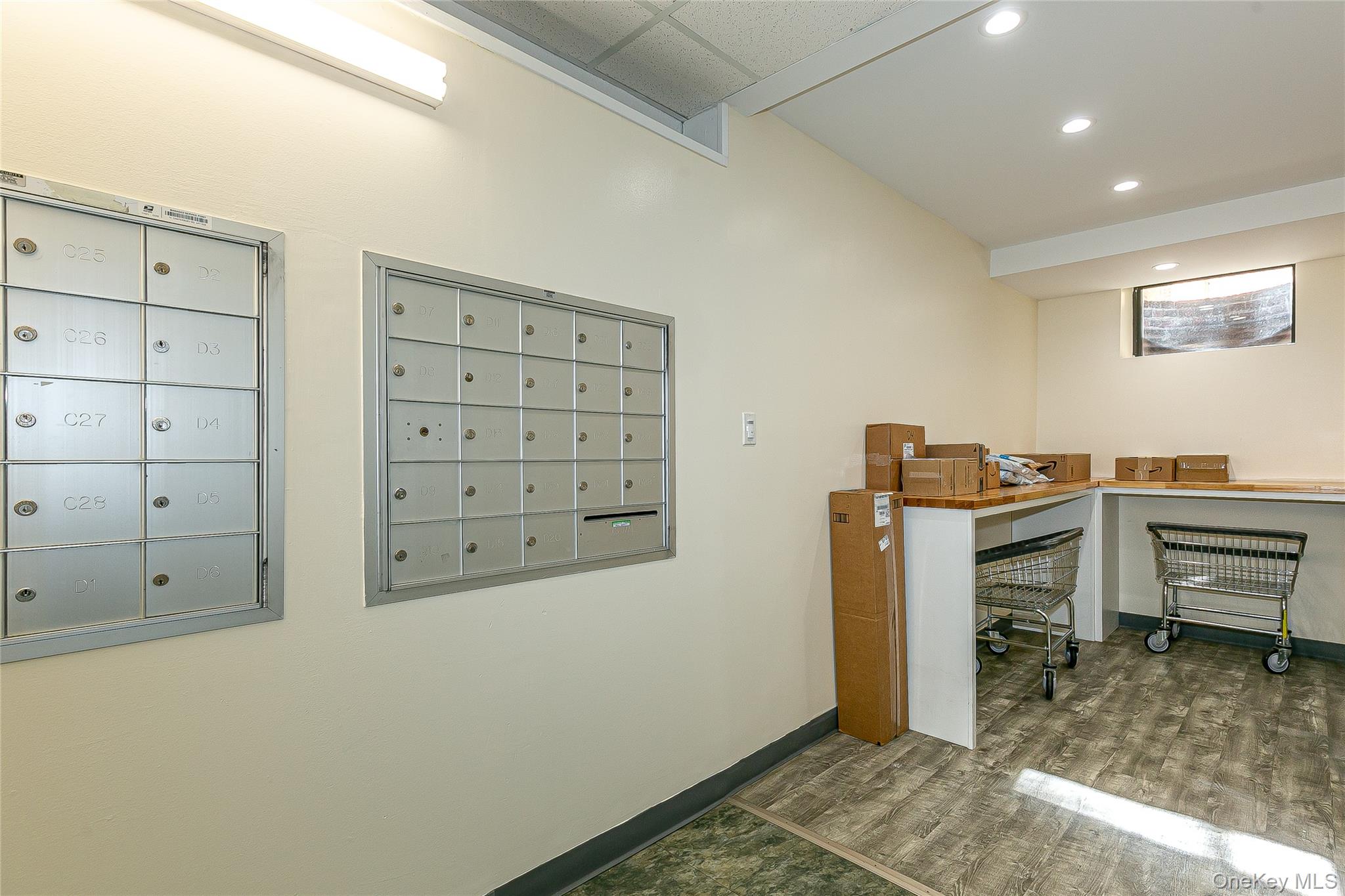 #17 photo, 15 Canterbury Road, Great Neck , NY 11021