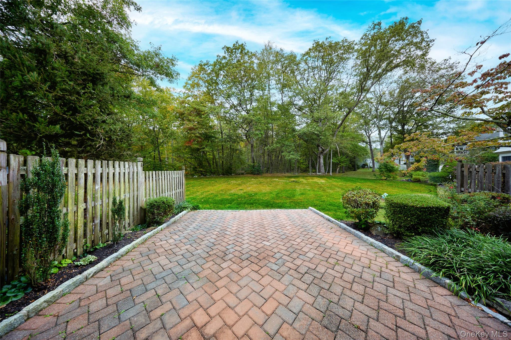 #3 photo, 17 Woodlands Drive, Tuxedo Park , NY 10987