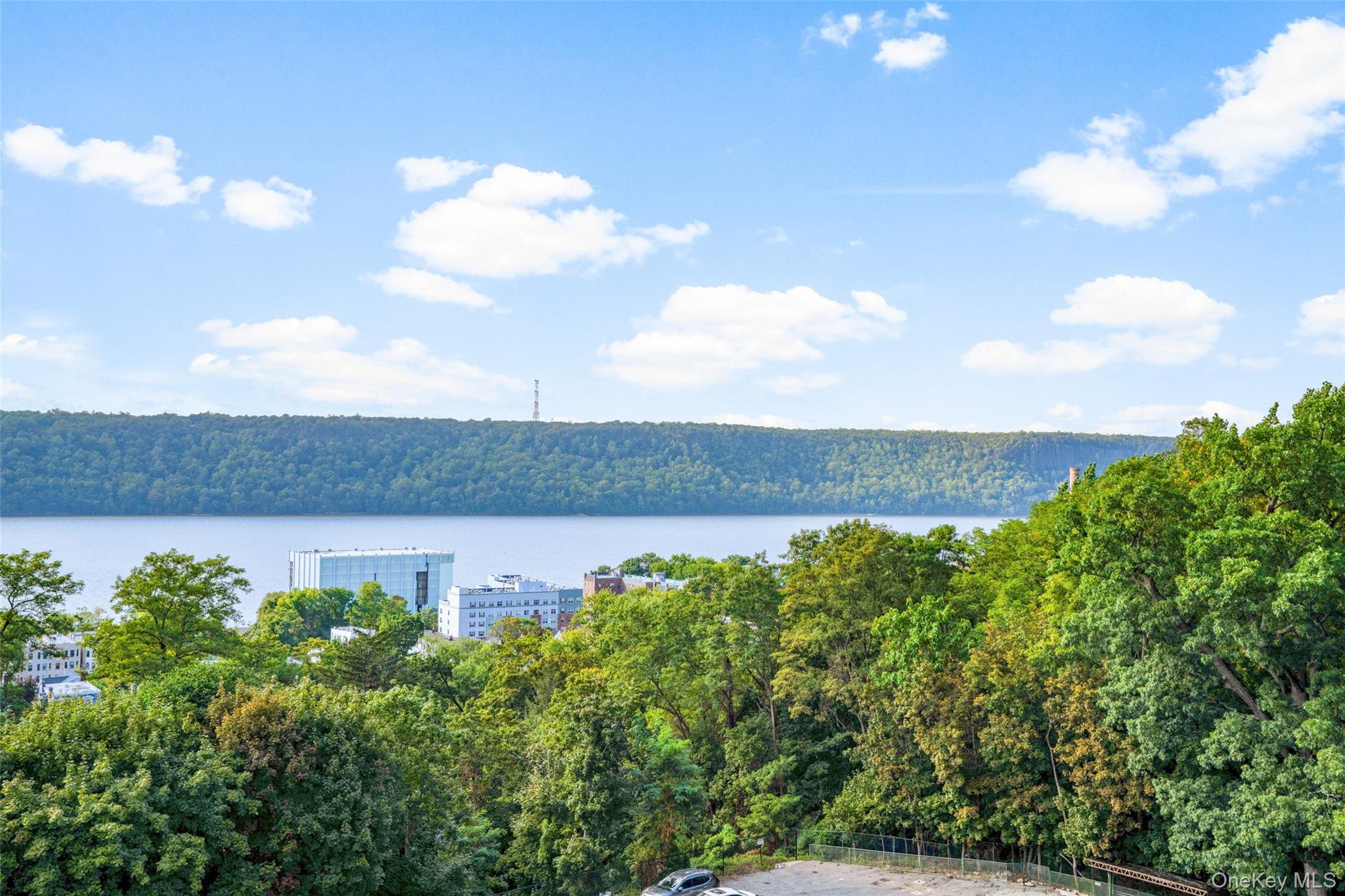 #1 photo, 279 N Broadway, 纽约州 Yonkers , NY 10701