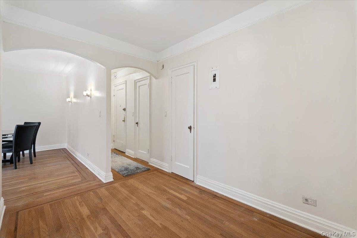 #6 photo, 300 Main Street, White Plains , NY 10601