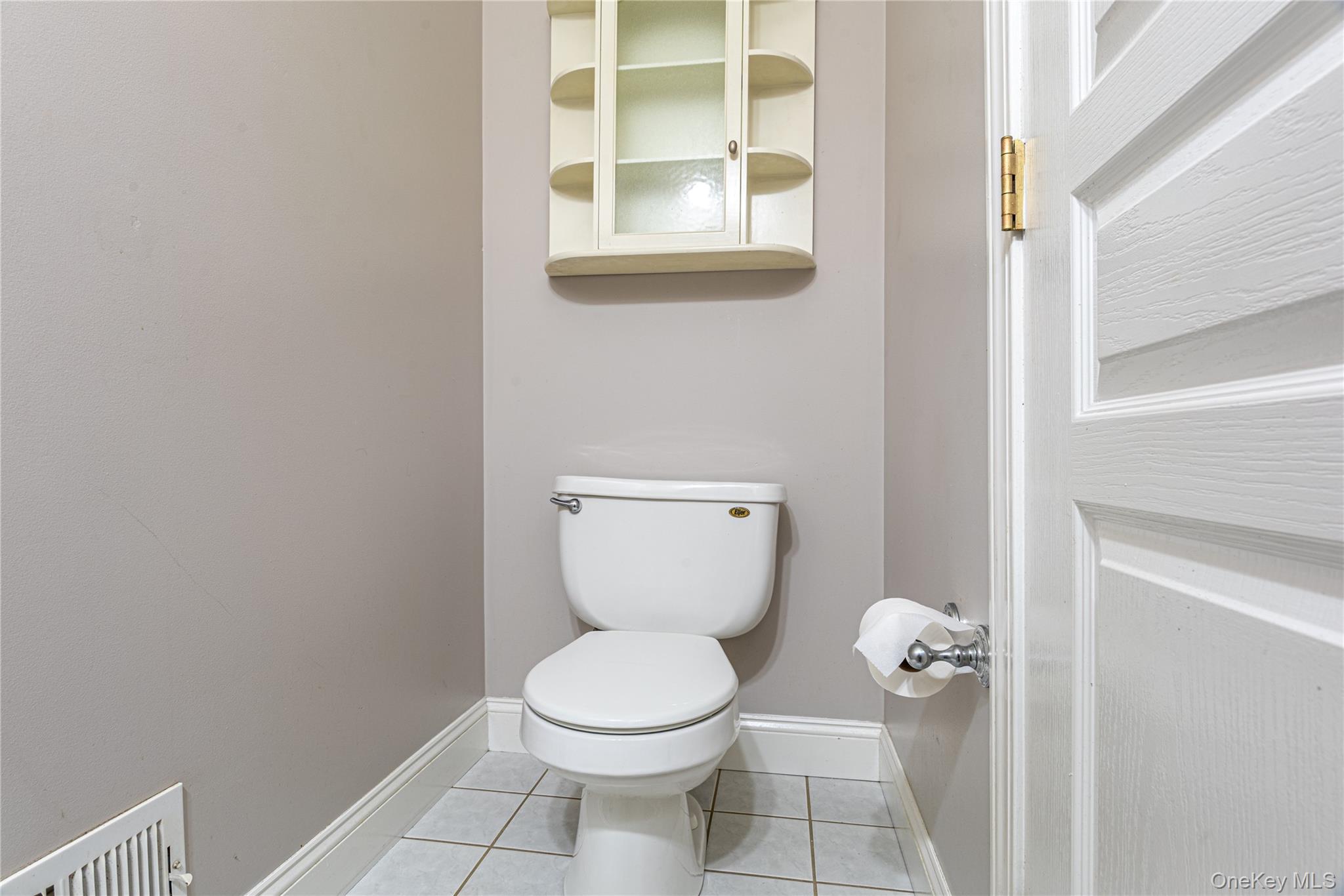 #12 photo, 16 Avalon Court, Hopewell Junction , NY 12533