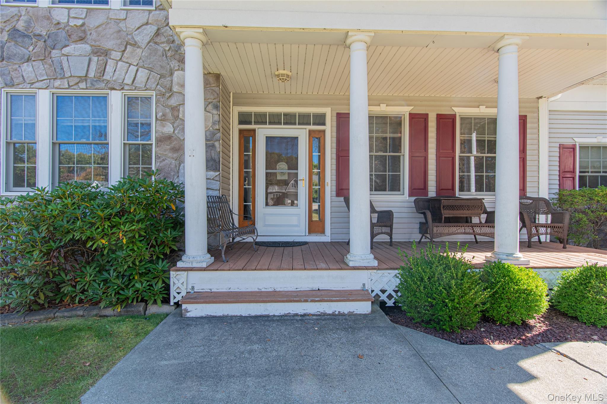 #5 photo, 16 Avalon Court, Hopewell Junction , NY 12533