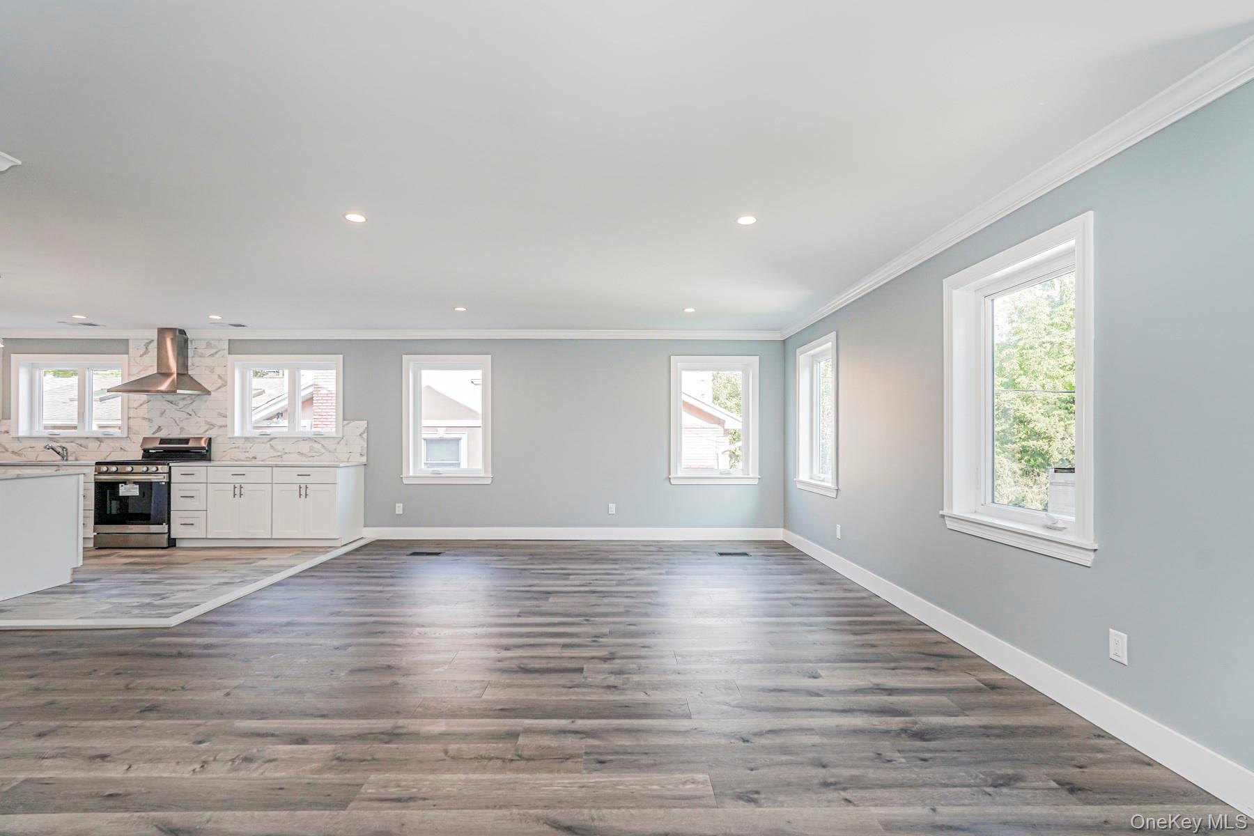 #5 photo, 72 Goodall Street, Staten Island , NY 10308