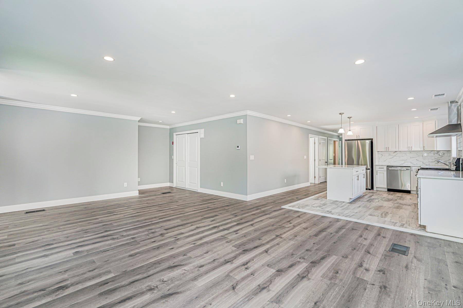 #6 photo, 72 Goodall Street, Staten Island , NY 10308