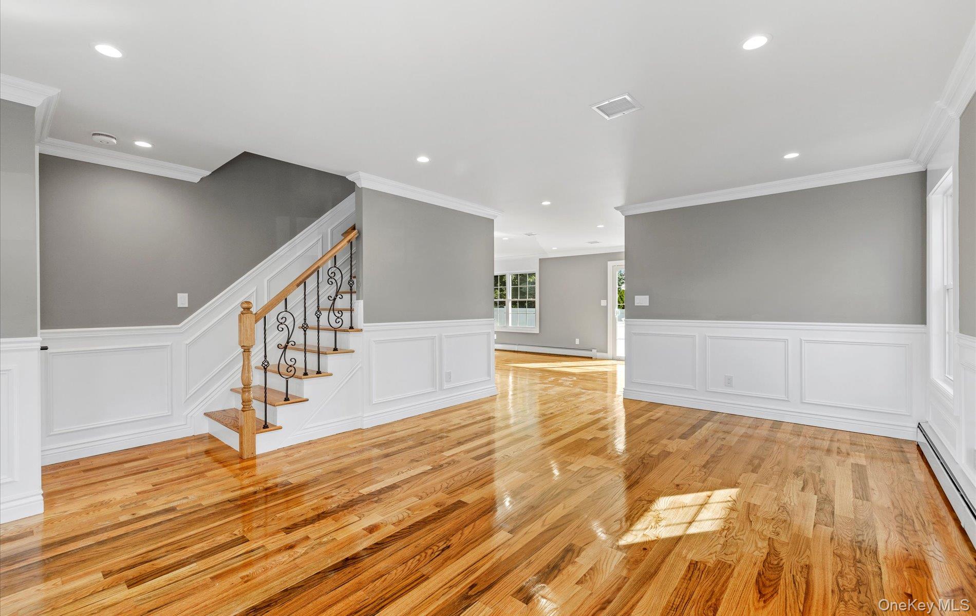 #7 photo, 87 Beechwood Avenue, Roosevelt , NY 11575