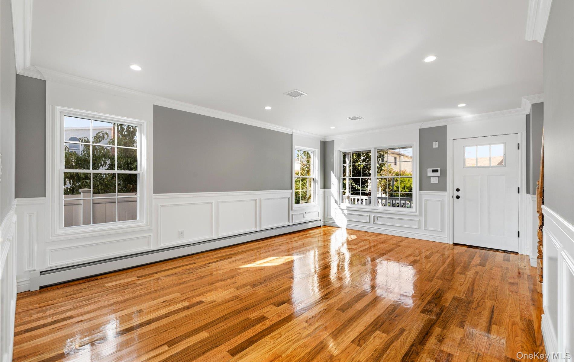 #8 photo, 87 Beechwood Avenue, Roosevelt , NY 11575