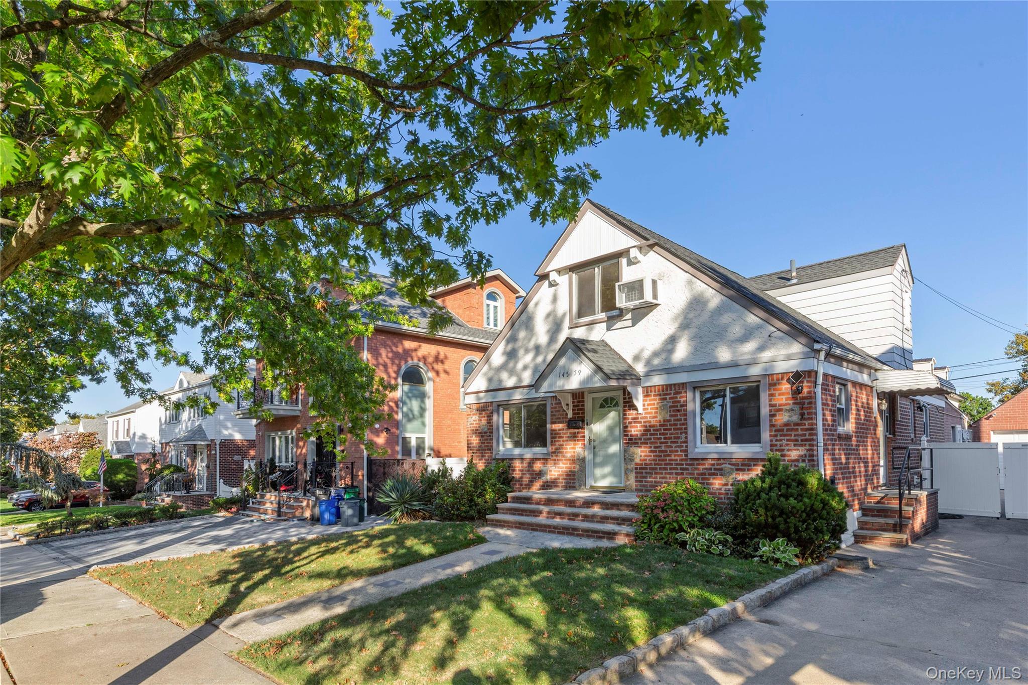 #1 photo, 14579 6th Avenue, व्हाइटस्टोन Whitestone , NY 11357