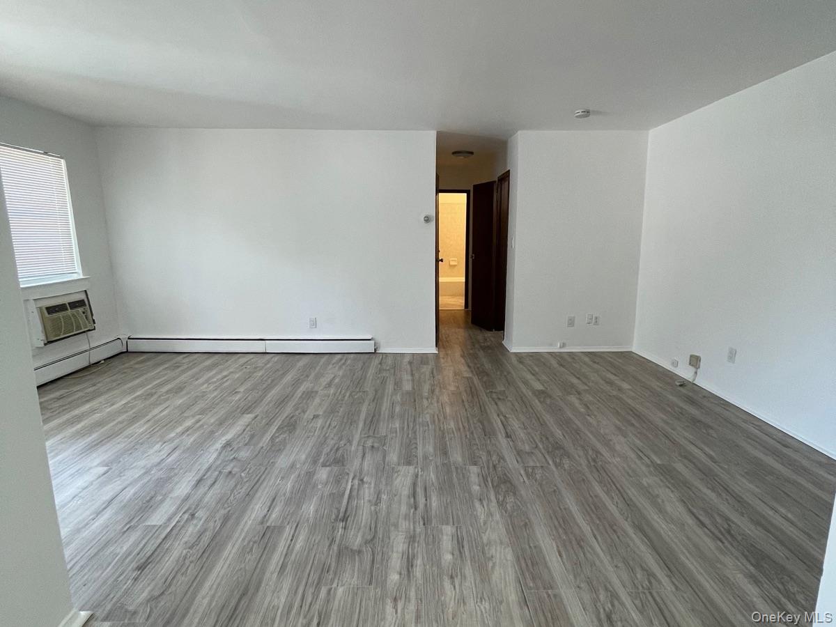 #7 photo, 3C Hemlock Drive, 東長島 海湾 Bay Shore , NY 11706