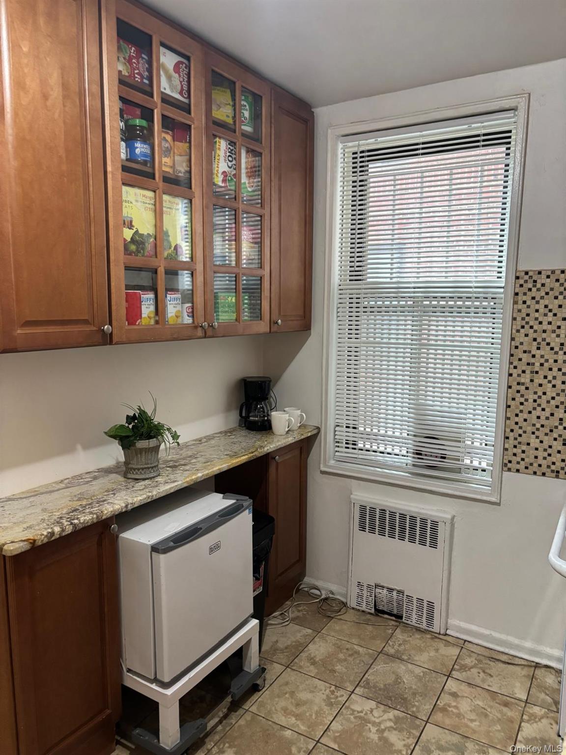 #12 photo, 84-31 Van Wyck Expressway, クイーンズ区 Briarwood , NY 11435