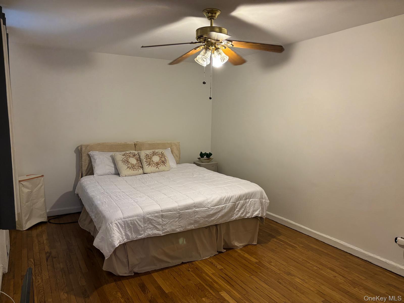 #14 photo, 84-31 Van Wyck Expressway, クイーンズ区 Briarwood , NY 11435