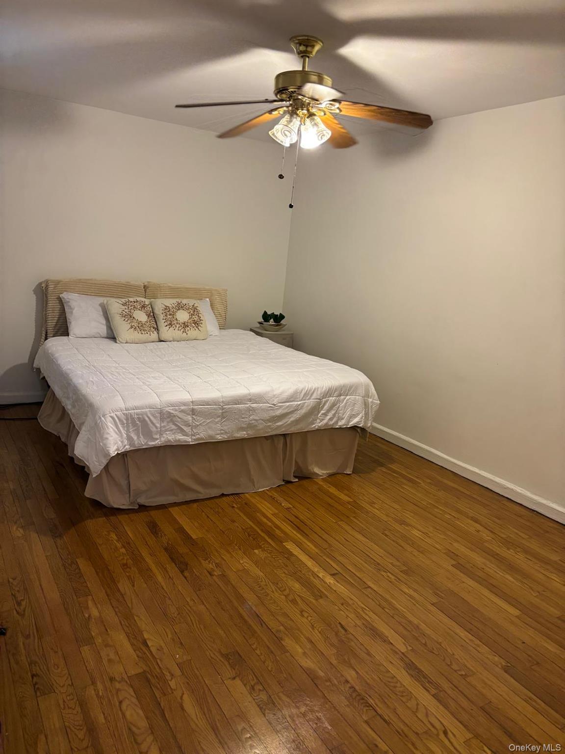 #15 photo, 84-31 Van Wyck Expressway, クイーンズ区 Briarwood , NY 11435