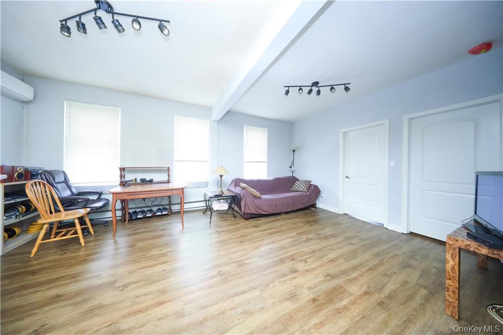 #8 photo, 2492 Gerritsen Avenue, ブルックリン区 Brooklyn , NY 11229