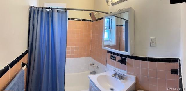 #18 photo, 131-74 234 Street, Rosedale , NY 11422