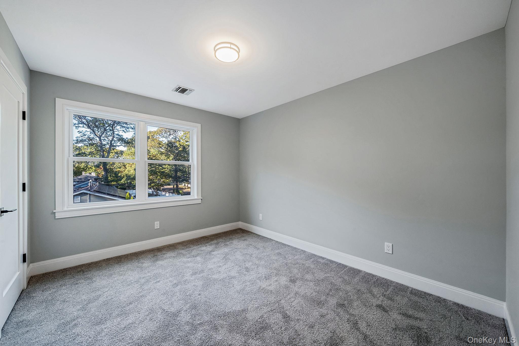 #20 photo, 90 Yaphank Road, Coram , NY 11727