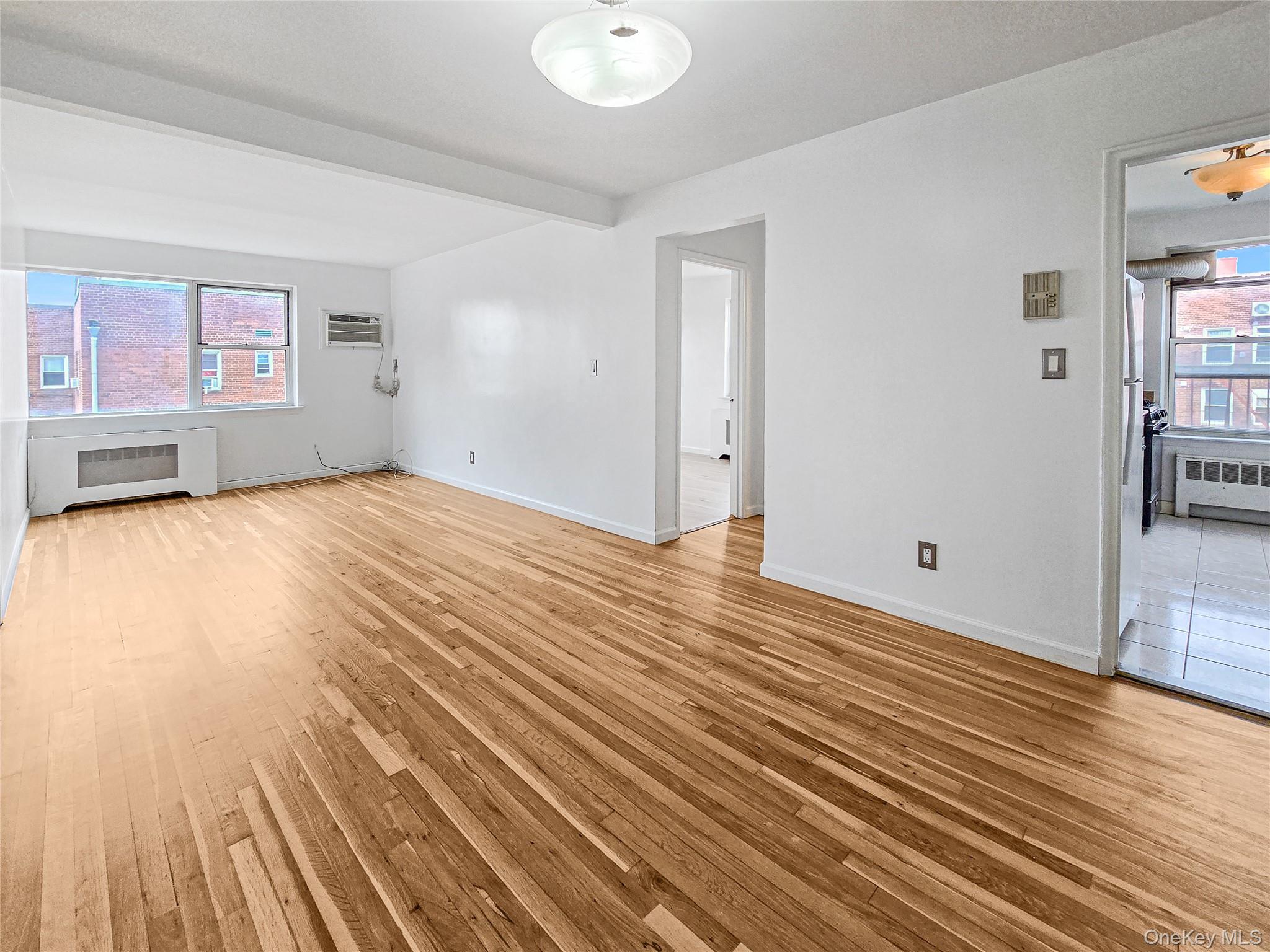 #1 photo, 138-33 Jewel Ave, फ्लशिंग Flushing , NY 11367