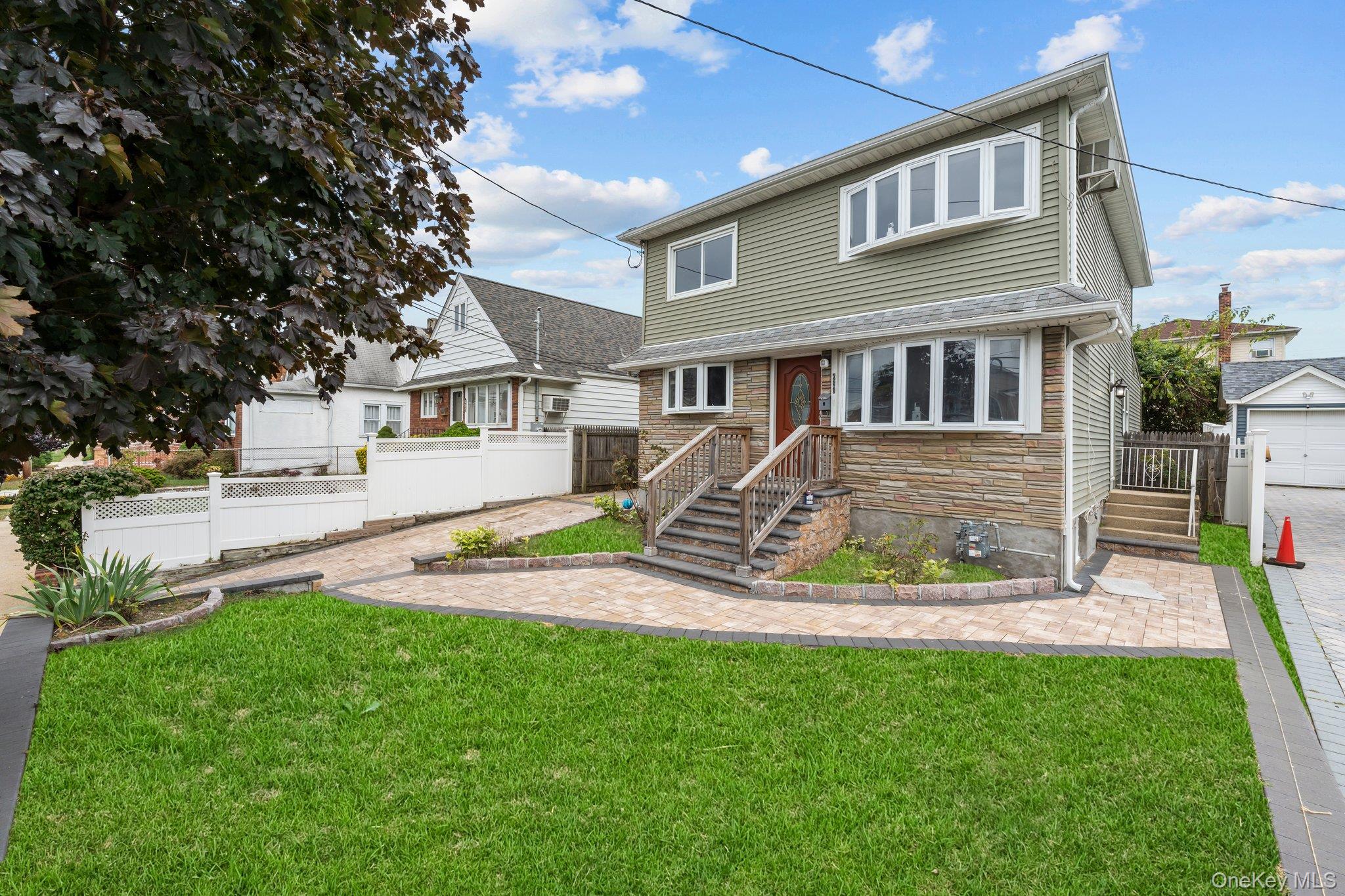 #2 photo, 289 Keller Avenue, Elmont , NY 11003