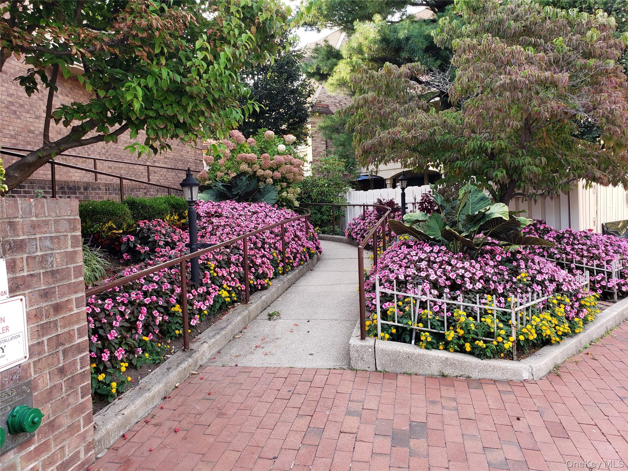 #8 photo, 1230 SE Estate Lane Lane, クイーンズ区 Bayside , NY 11360