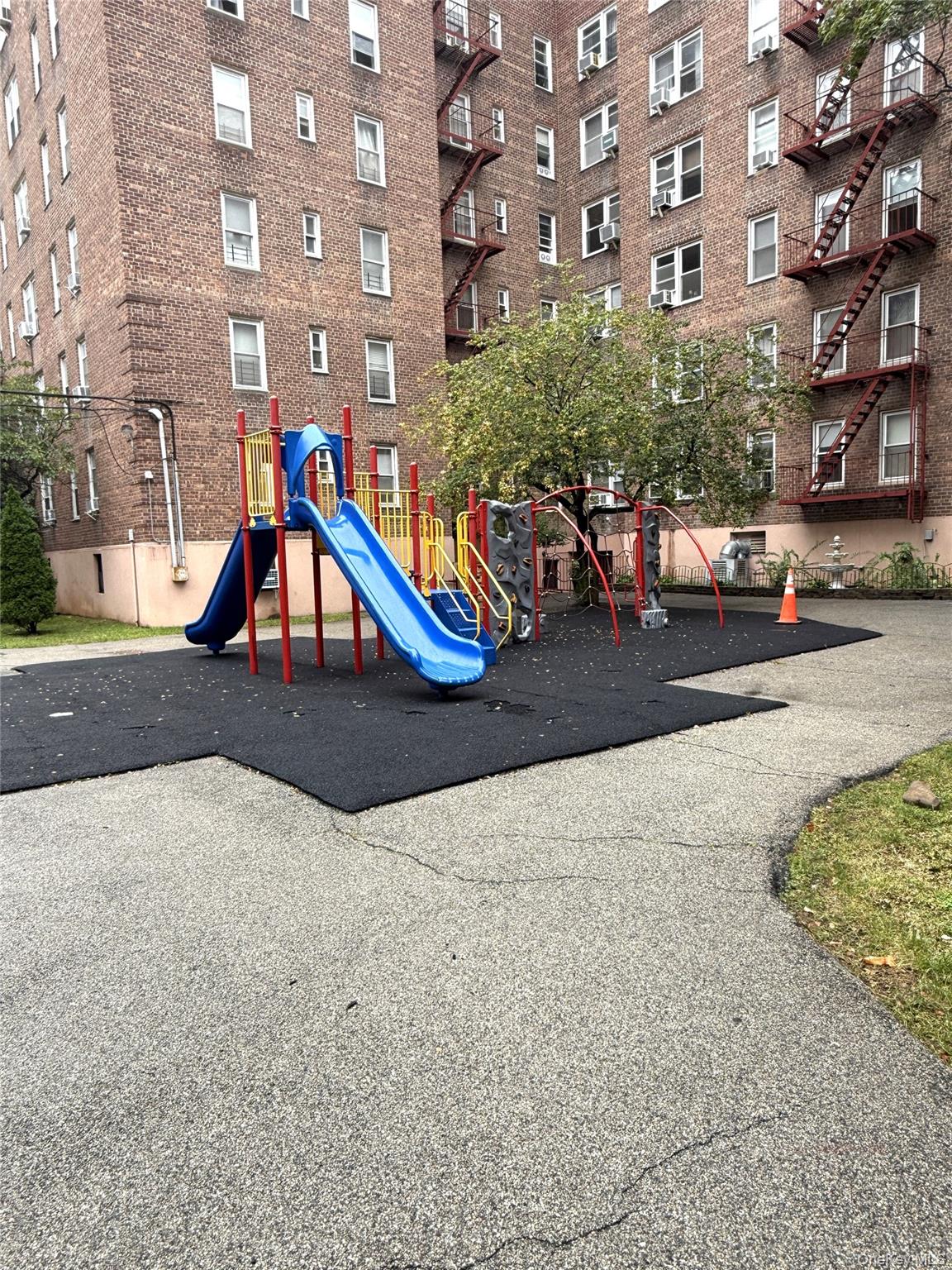 #14 photo, 33-25 90 Street, Jackson Heights , NY 11372