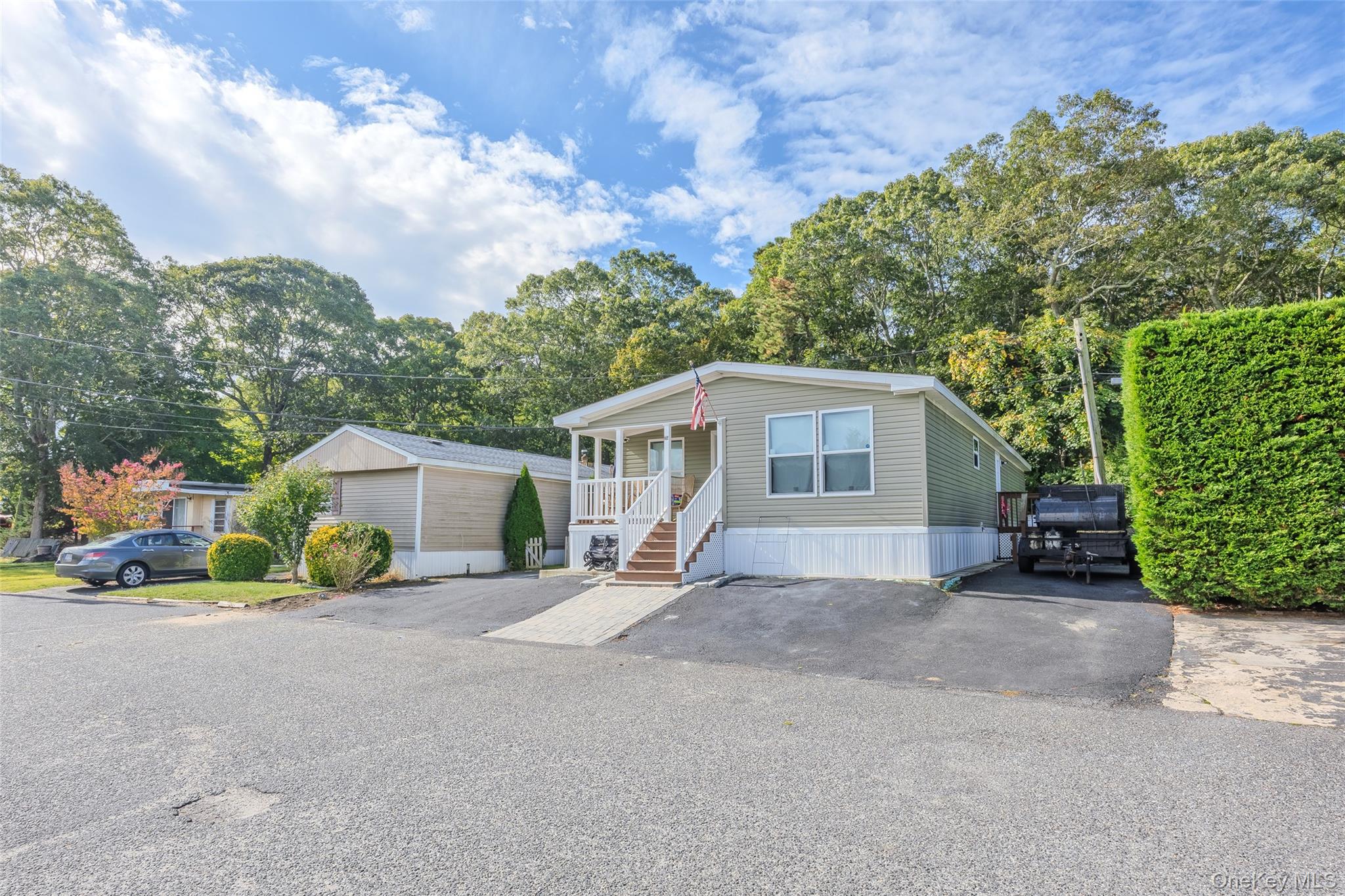 #4 photo, 1795 Osborne Avenue, Riverhead , NY 11901