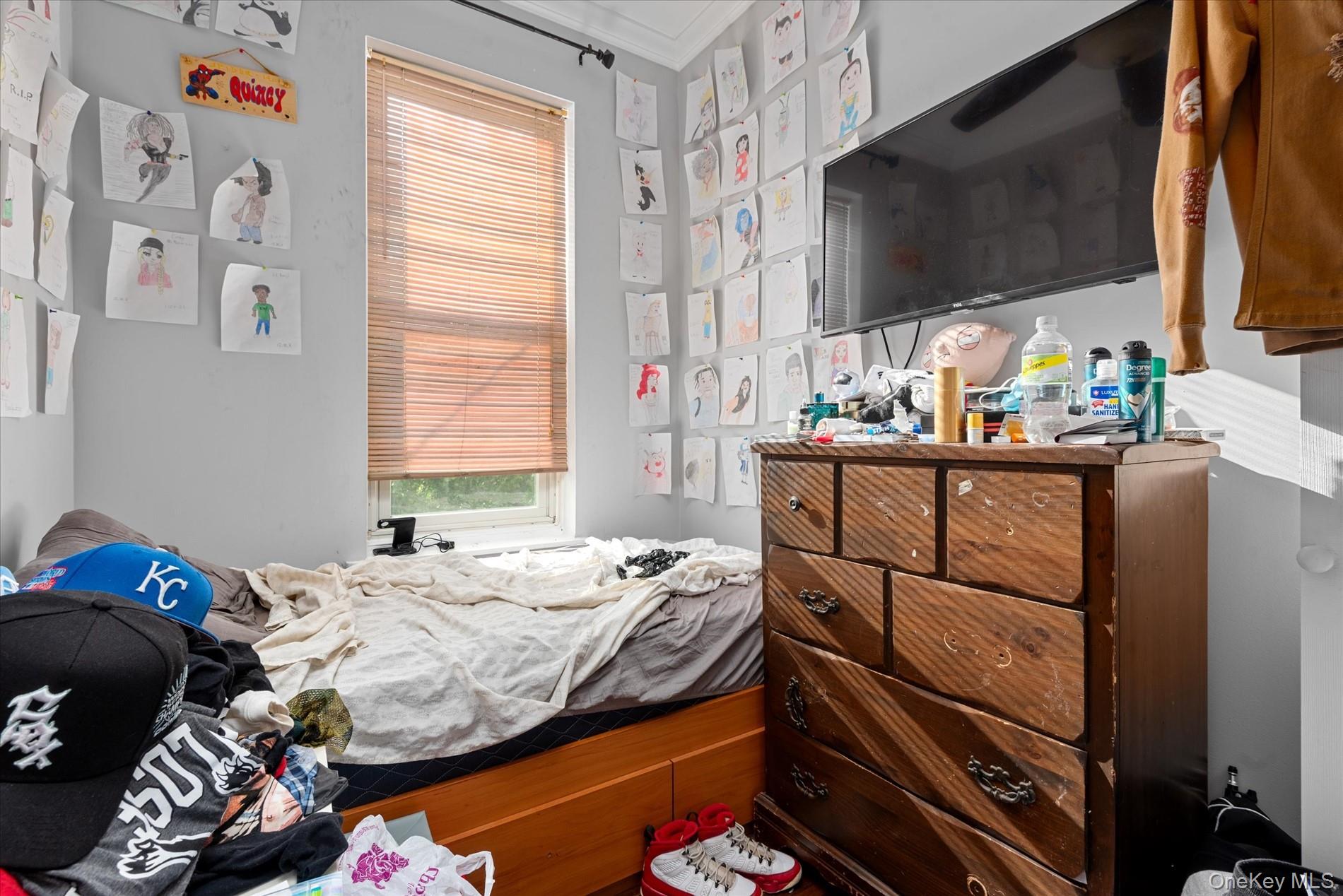 #9 photo, 285 Lincoln Avenue, Brooklyn , NY 11208