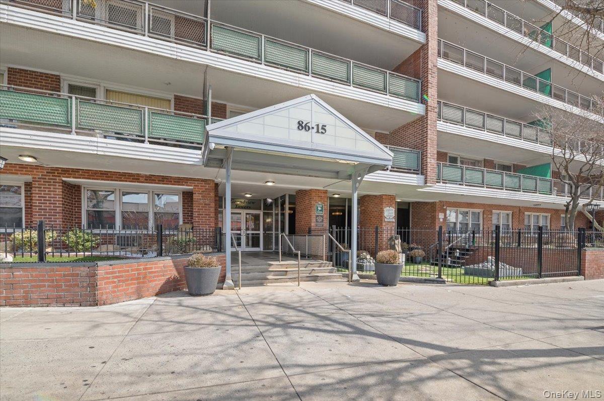 #1 photo, 86-15 Broadway, クイーンズ区 Elmhurst , NY 11373