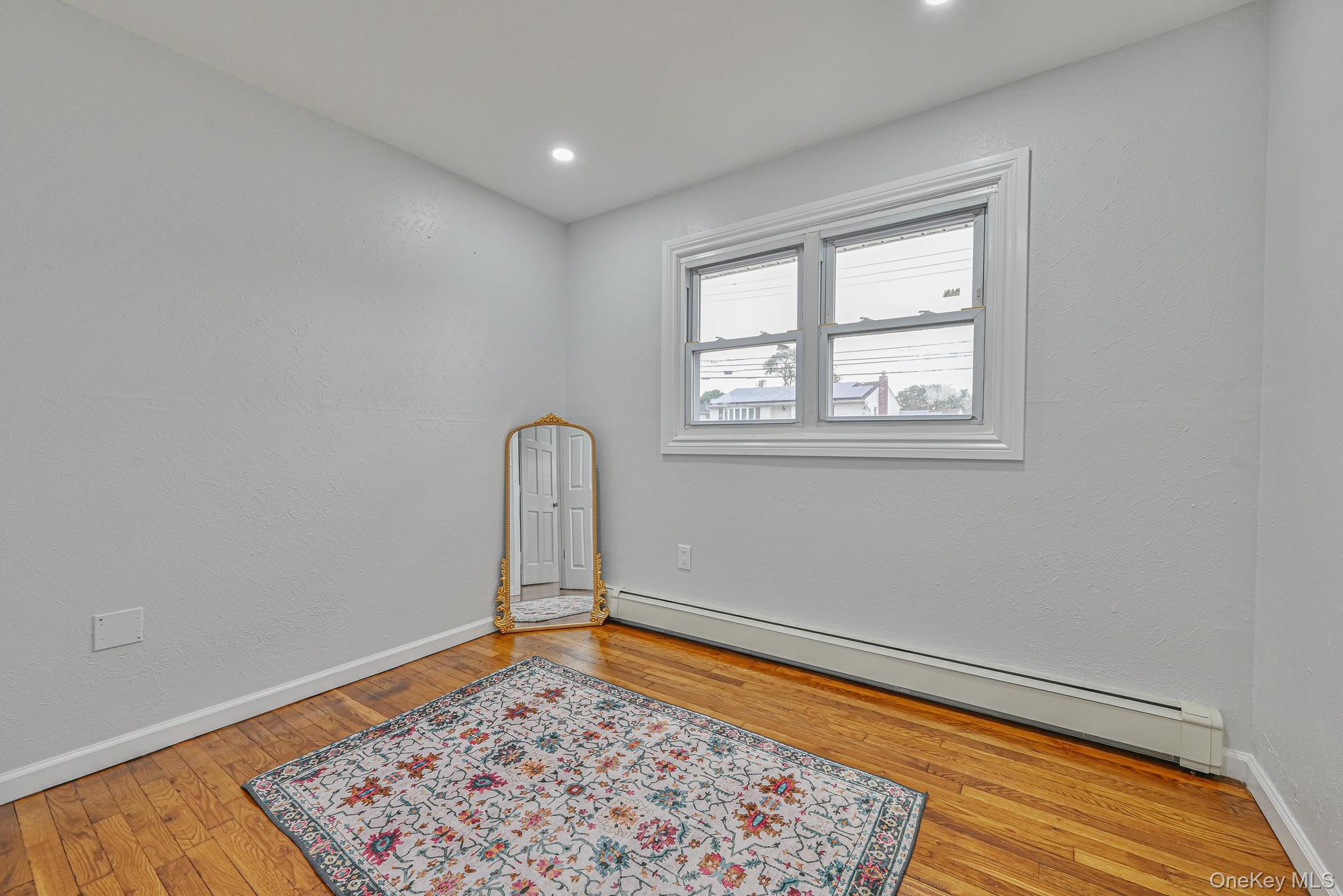 #9 photo, 52 Cedar Road, Amityville , NY 11701