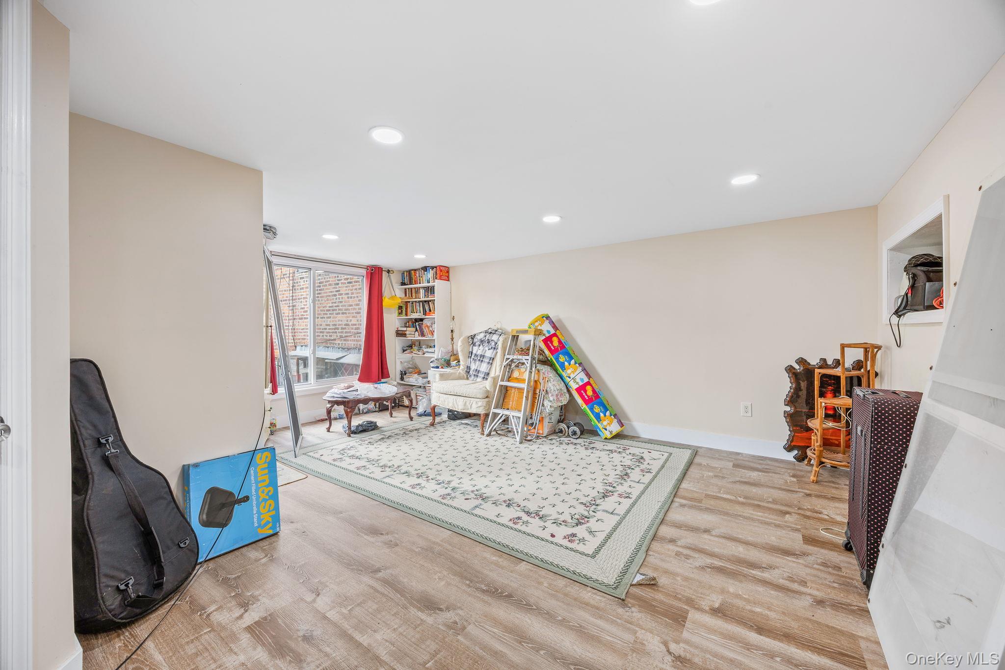 #7 photo, 21 Thames Street, ブルックリン区 Brooklyn , NY 11206