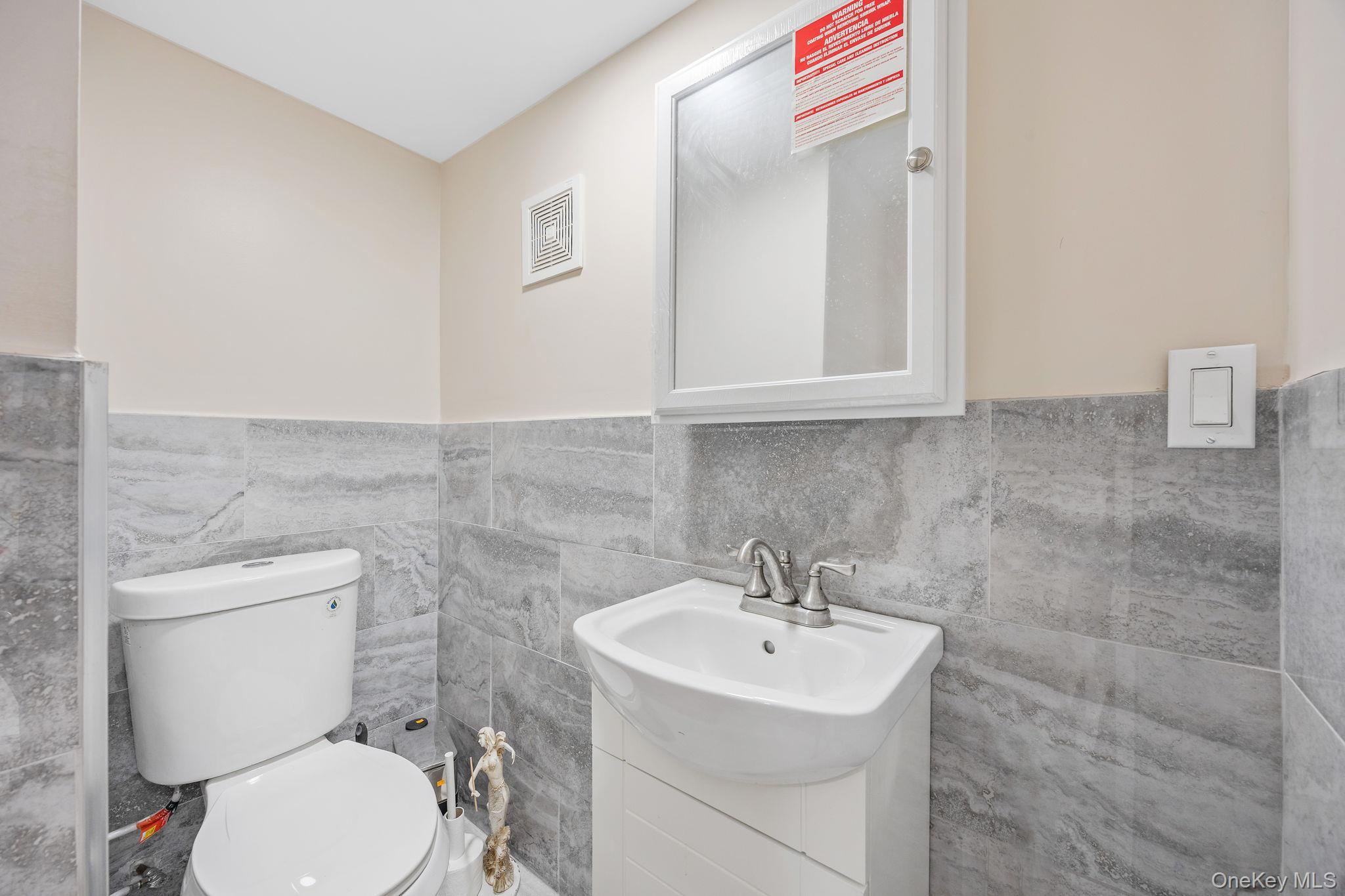 #9 photo, 21 Thames Street, ブルックリン区 Brooklyn , NY 11206