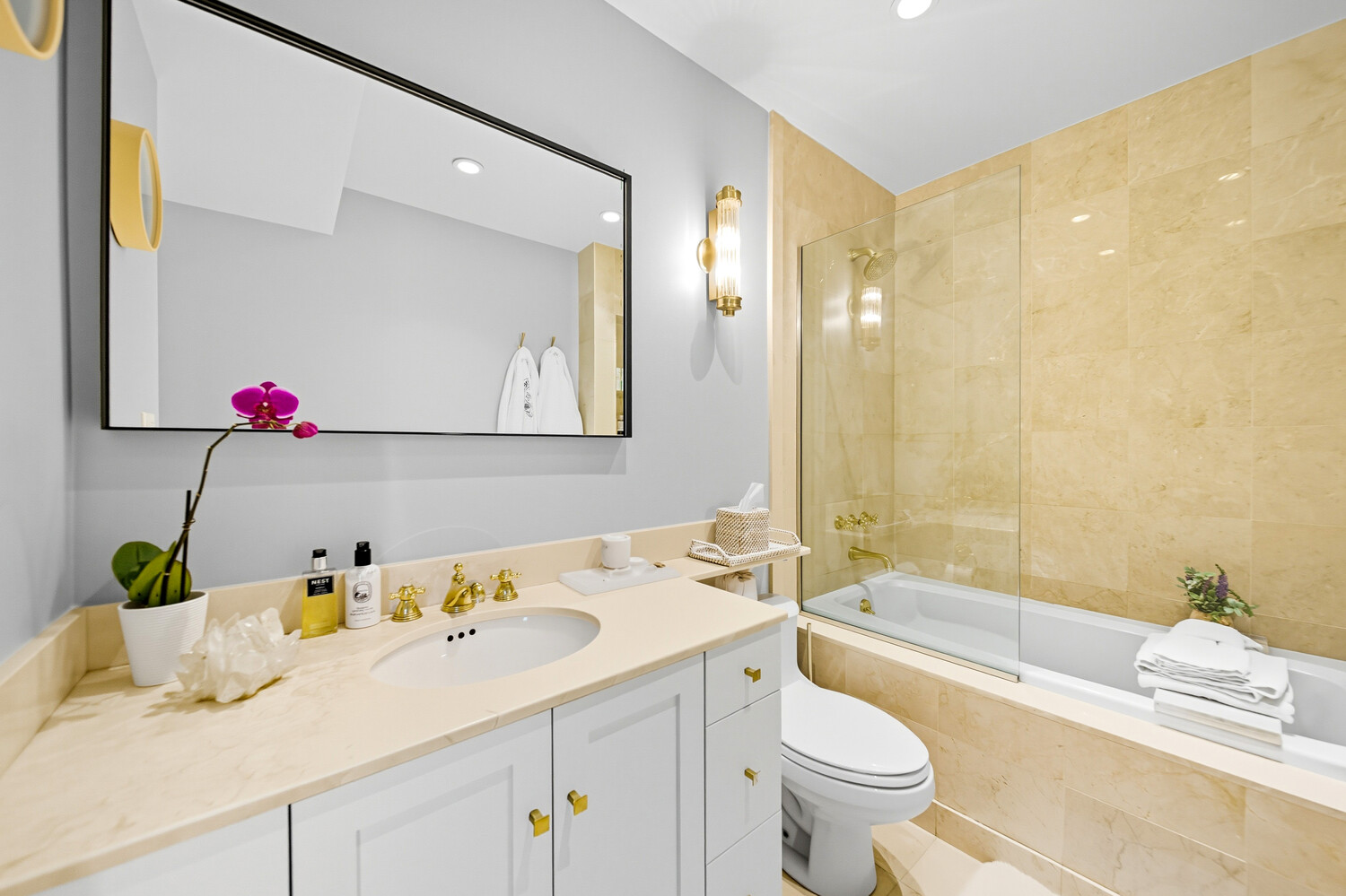 #12 photo, 240 CENTRE Street, マンハッタン Little Italy , NY 10013