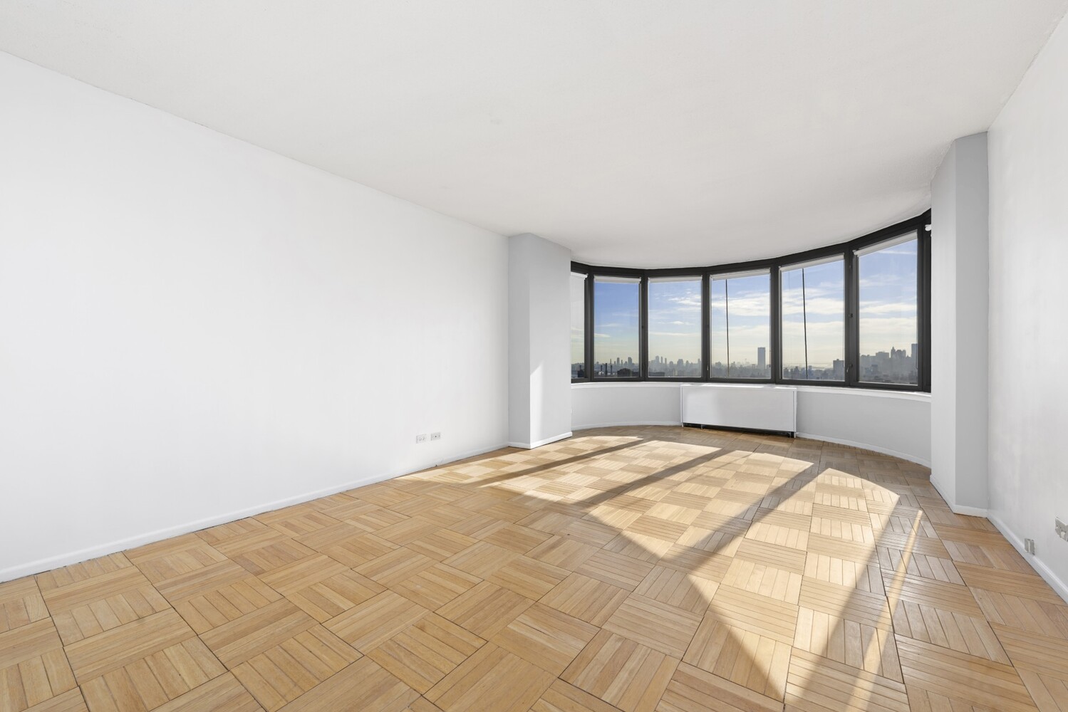 #4 photo, 330 E 38TH Street, Murray Hill , NY 10016