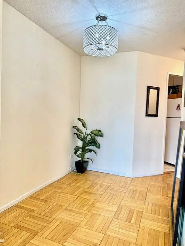 #12 photo, New York City, Murray Hill , NY 10016