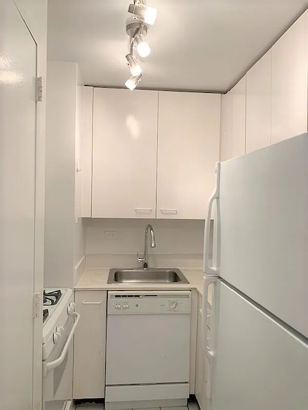 #13 photo, New York City, Murray Hill , NY 10016