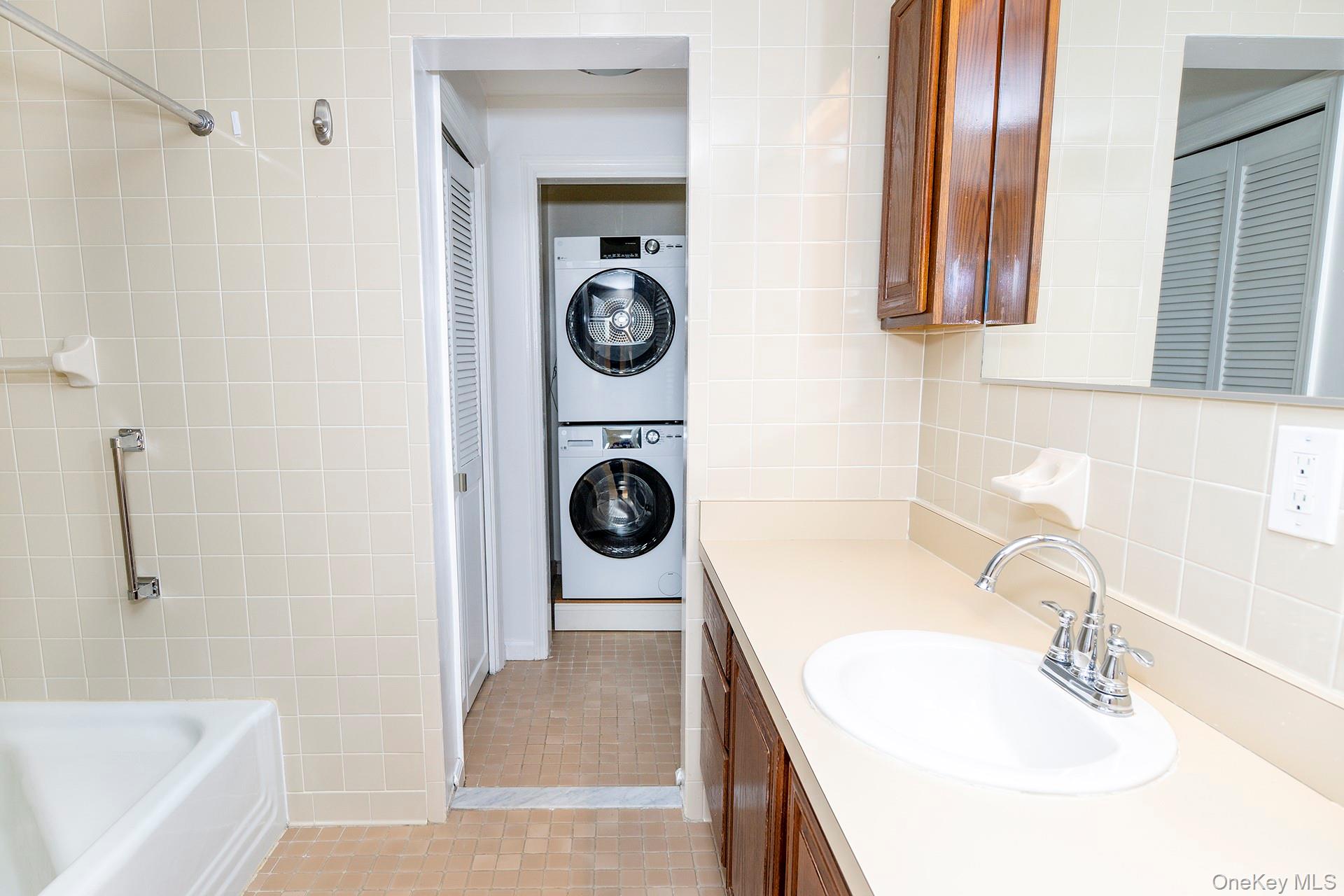 #17 photo, 54 Bennett Common, Millbrook , NY 12545