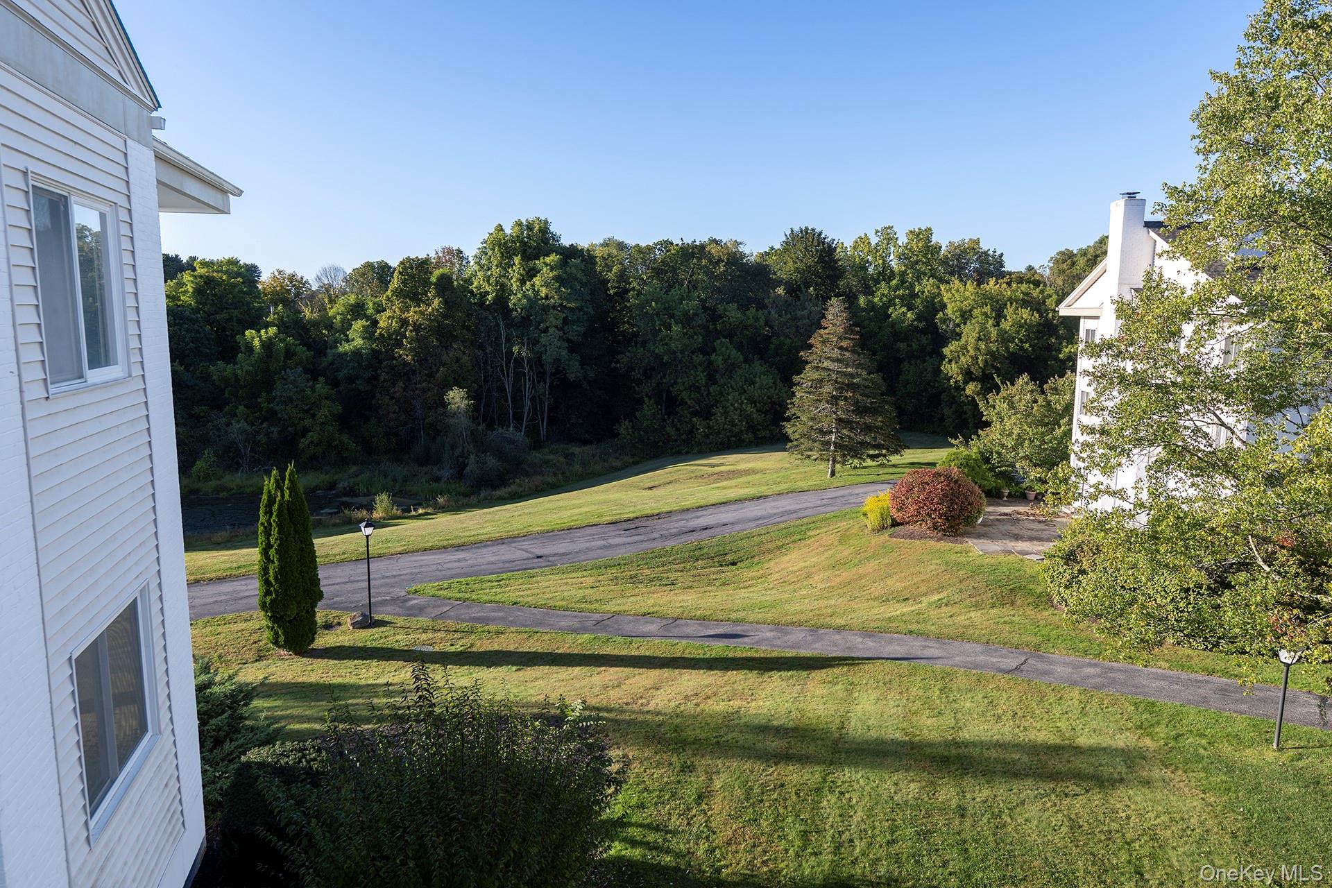 #20 photo, 54 Bennett Common, Millbrook , NY 12545