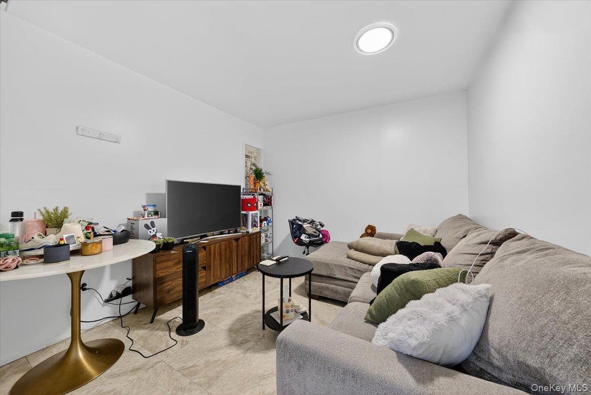 #17 photo, 917 Fox Street, ブロンクス区 Bronx , NY 10459