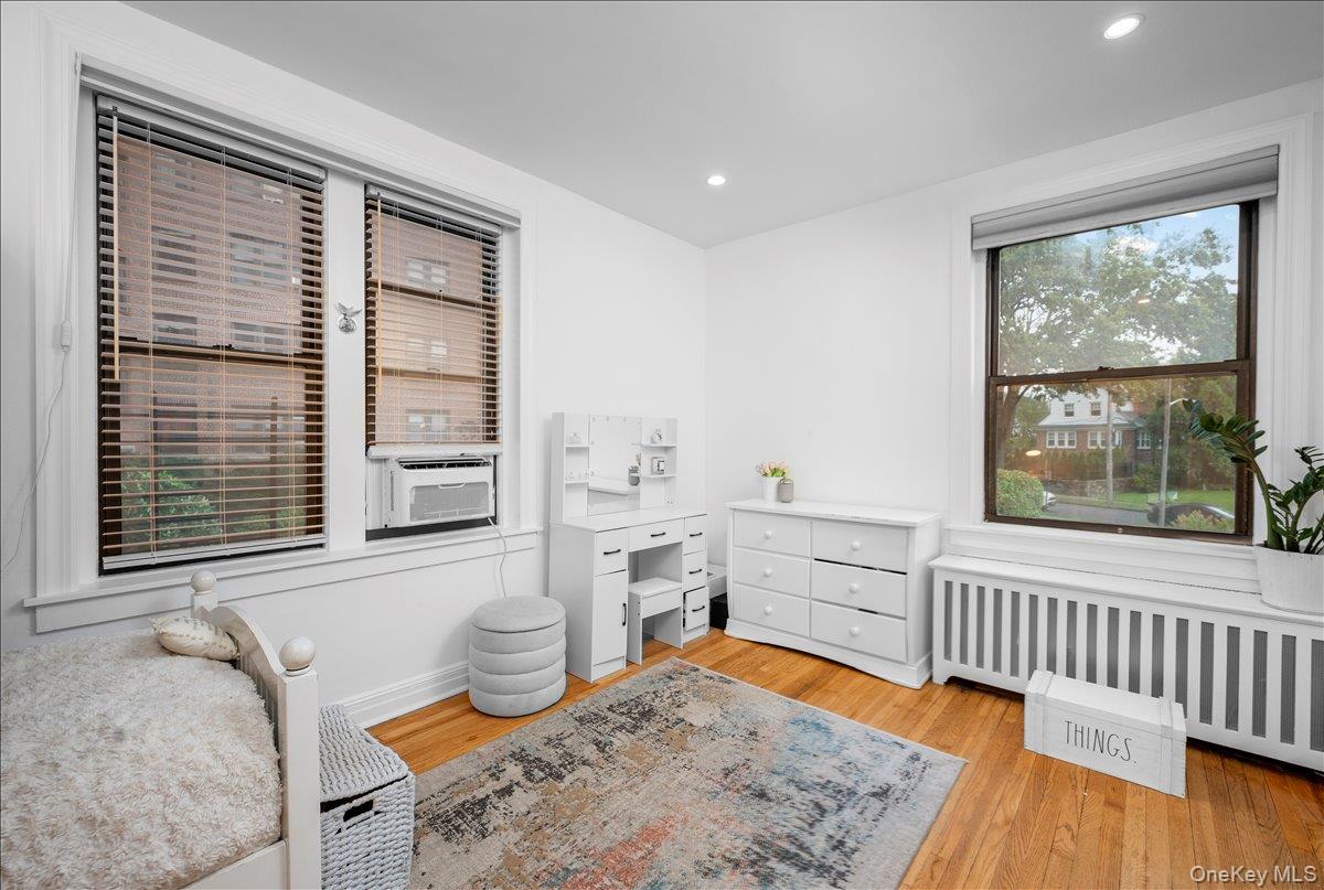 #12 photo, 11 Alden Road, Larchmont , NY 10538