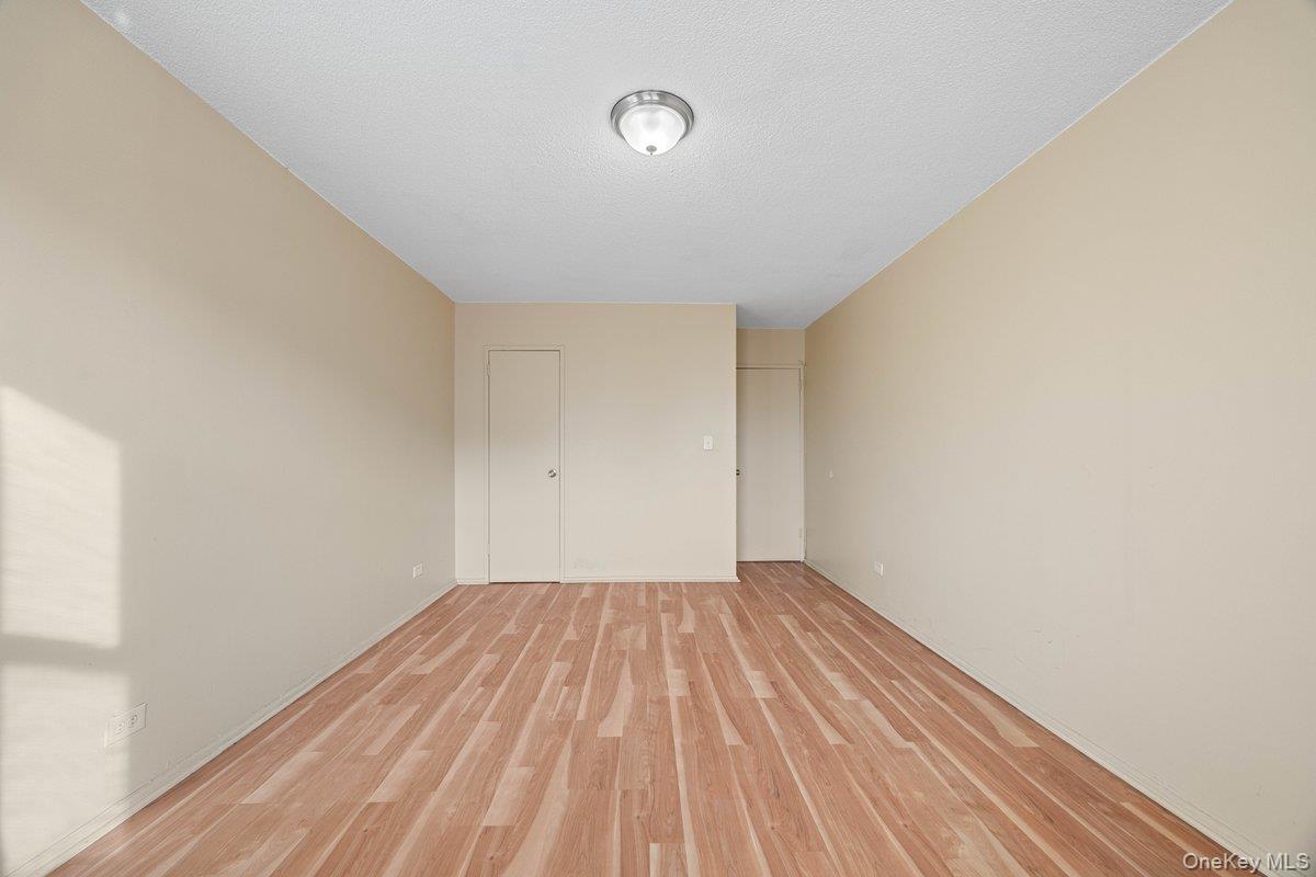 #15 photo, 1966 Newbold Avenue, Bronx , NY 10472