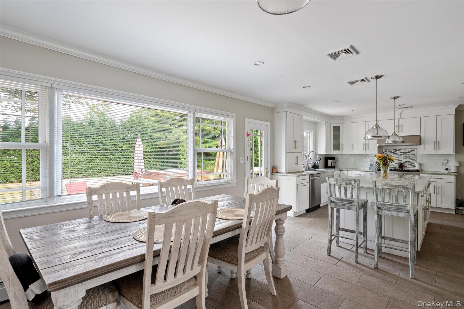 #11 photo, 1361 Boxwood Drive, ナッソー郡 Hewlett Harbor , NY 11557